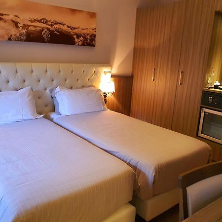 Hotel Garni Cristallo Ponte Di Legno Phòng bức ảnh