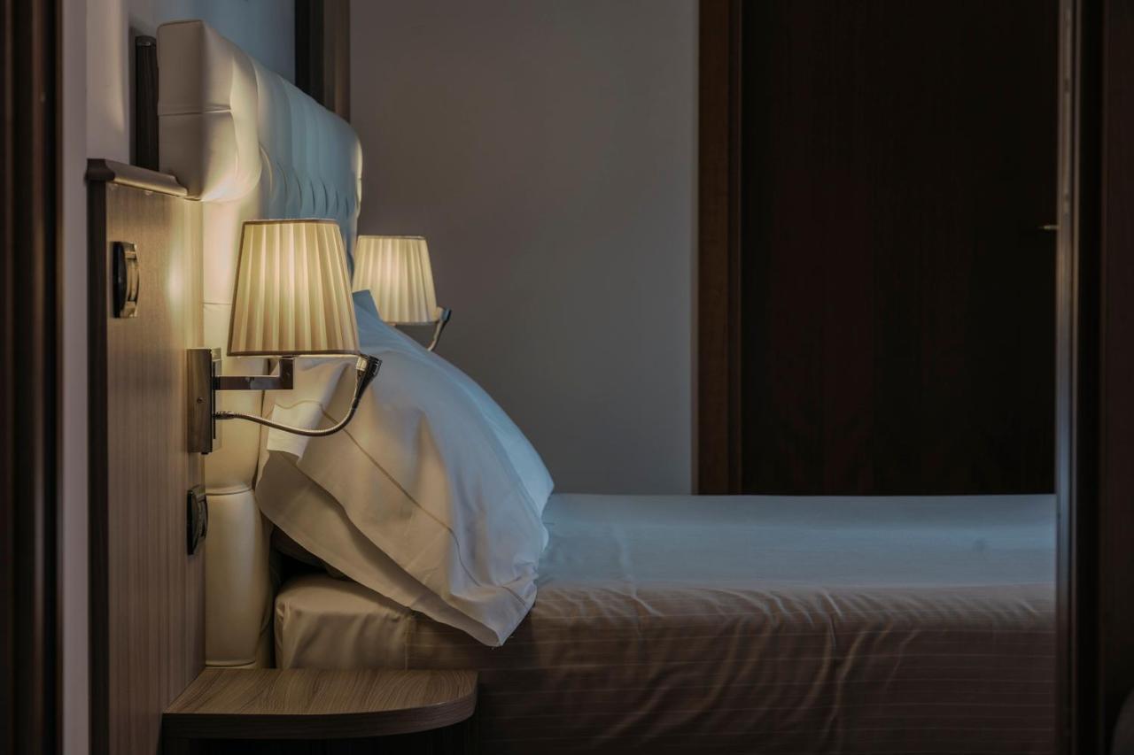 Hotel Garni Cristallo Ponte Di Legno Ngoại thất bức ảnh