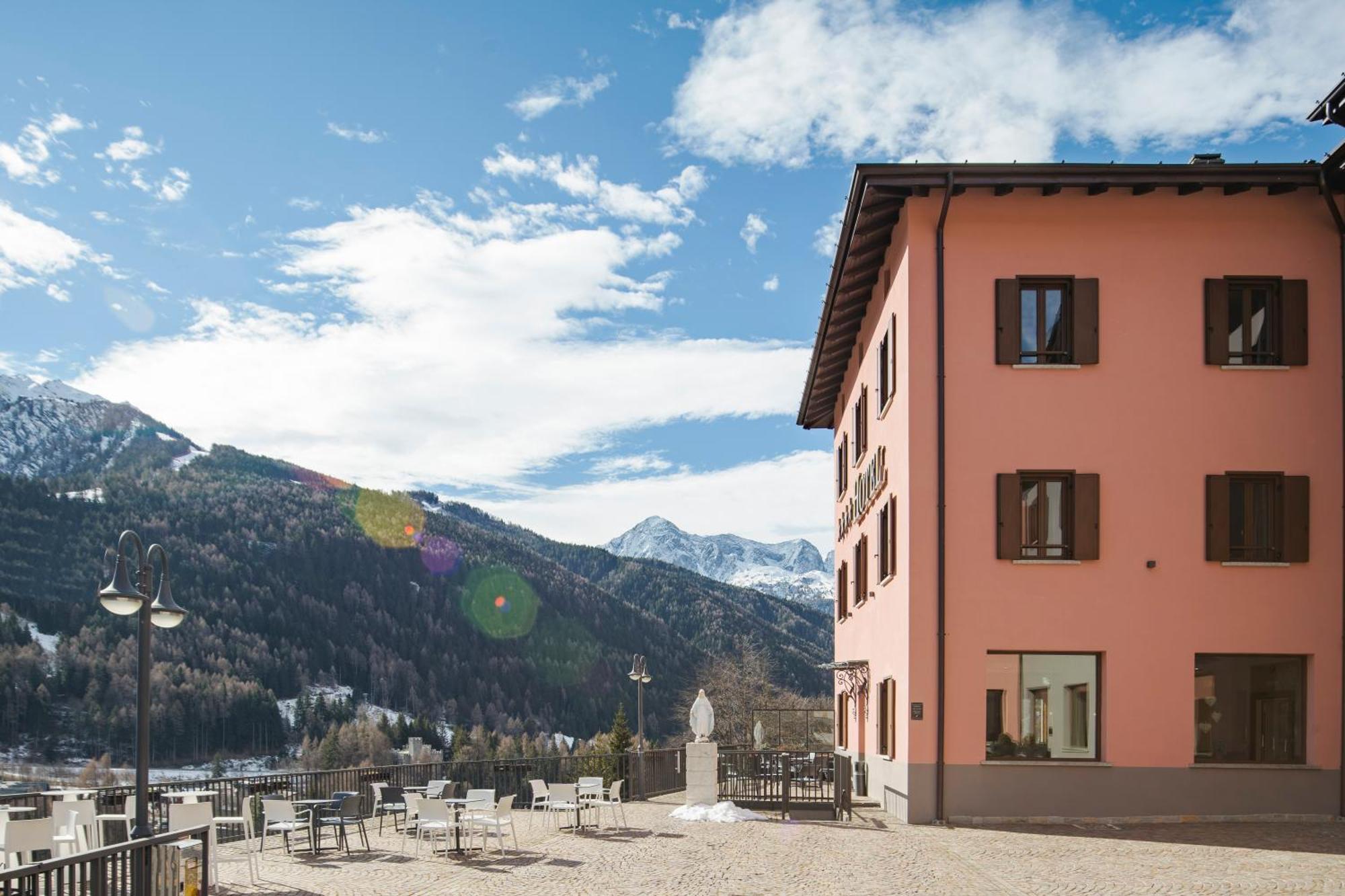 Hotel Garni Cristallo Ponte Di Legno Ngoại thất bức ảnh