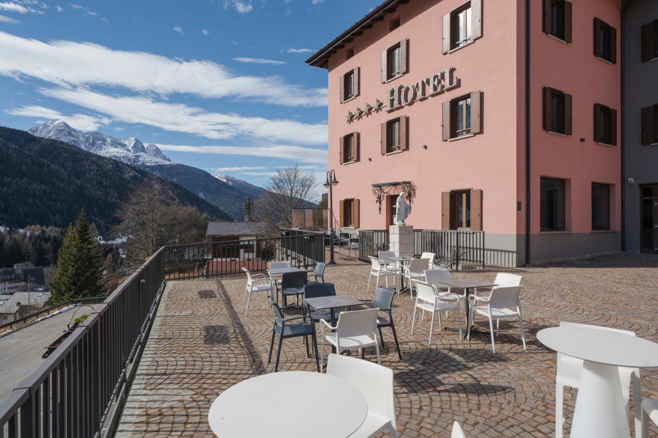 Hotel Garni Cristallo Ponte Di Legno Ngoại thất bức ảnh