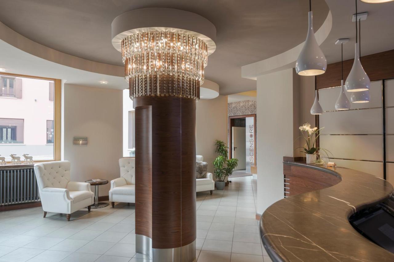 Hotel Garni Cristallo Ponte Di Legno Ngoại thất bức ảnh