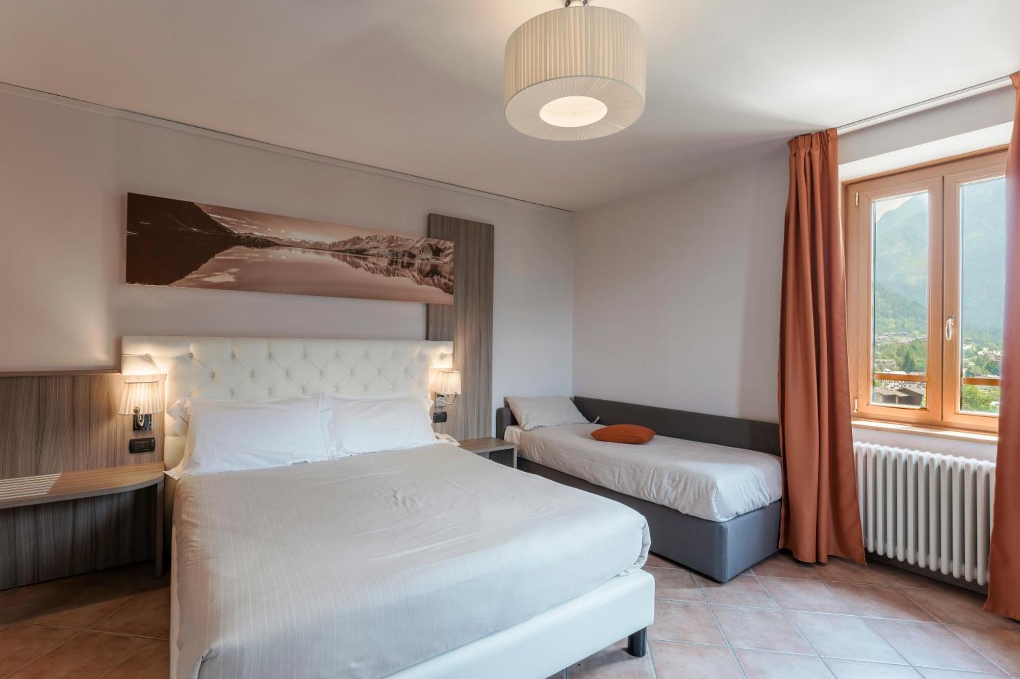 Hotel Garni Cristallo Ponte Di Legno Phòng bức ảnh