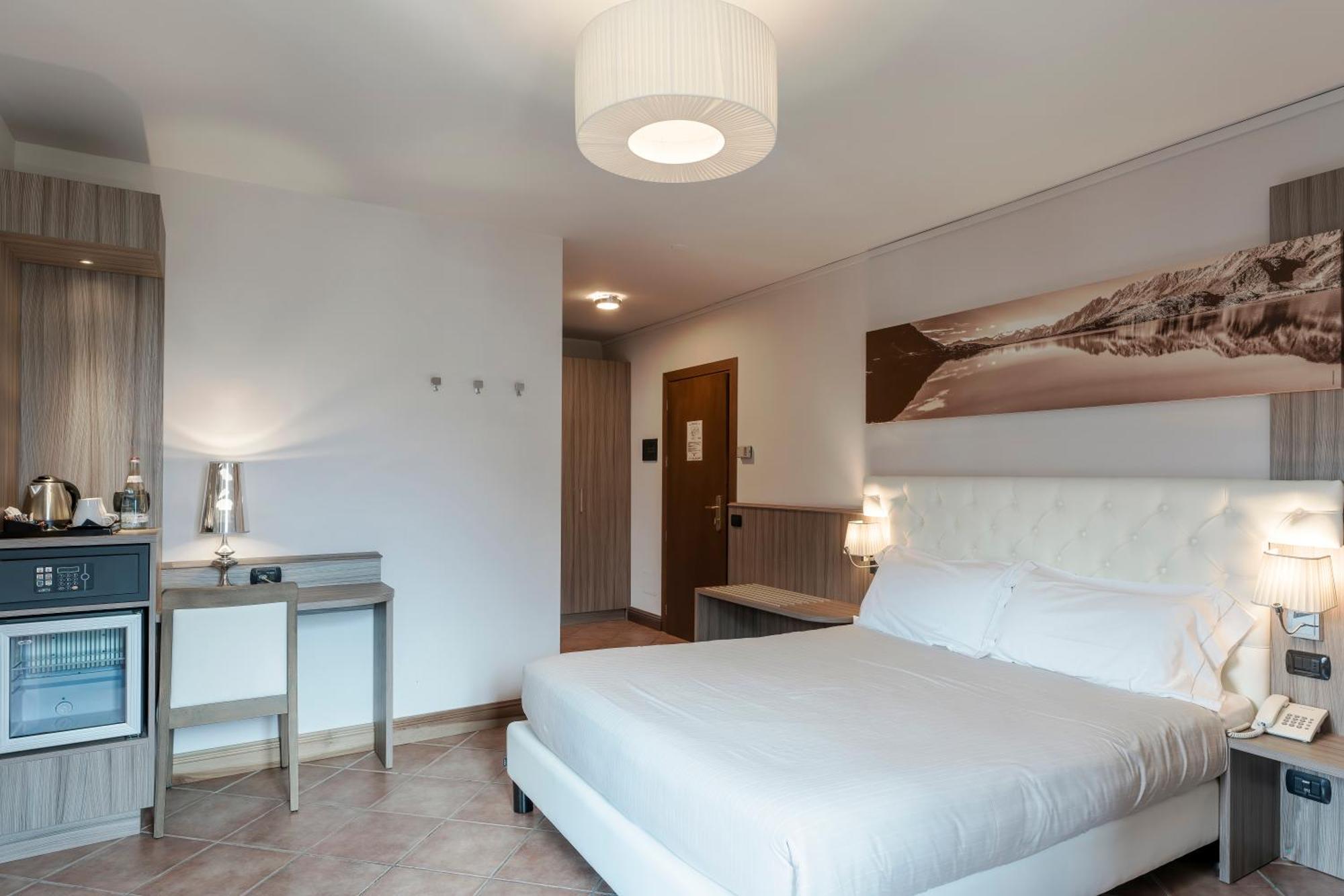 Hotel Garni Cristallo Ponte Di Legno Phòng bức ảnh